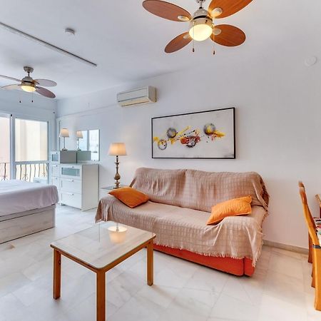 Homeforguest Bright Studio In La Carihuela Near The Beach トレモリノス エクステリア 写真