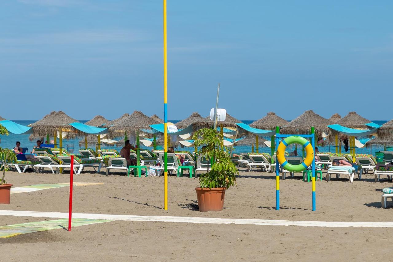 Homeforguest Bright Studio In La Carihuela Near The Beach トレモリノス エクステリア 写真