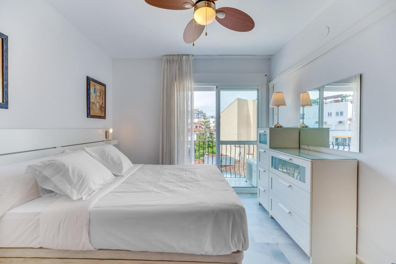 Homeforguest Bright Studio In La Carihuela Near The Beach トレモリノス エクステリア 写真