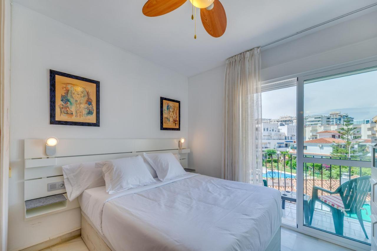Homeforguest Bright Studio In La Carihuela Near The Beach トレモリノス エクステリア 写真