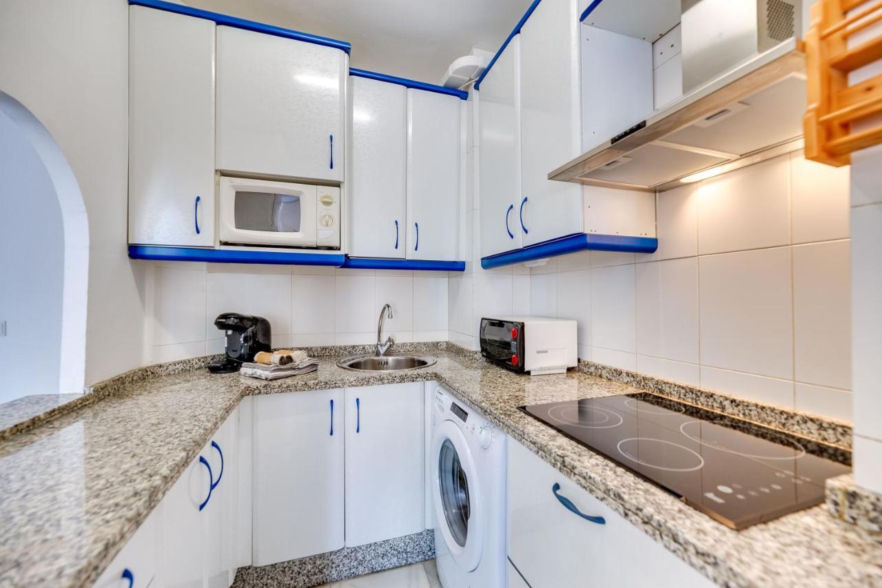 Homeforguest Bright Studio In La Carihuela Near The Beach トレモリノス エクステリア 写真